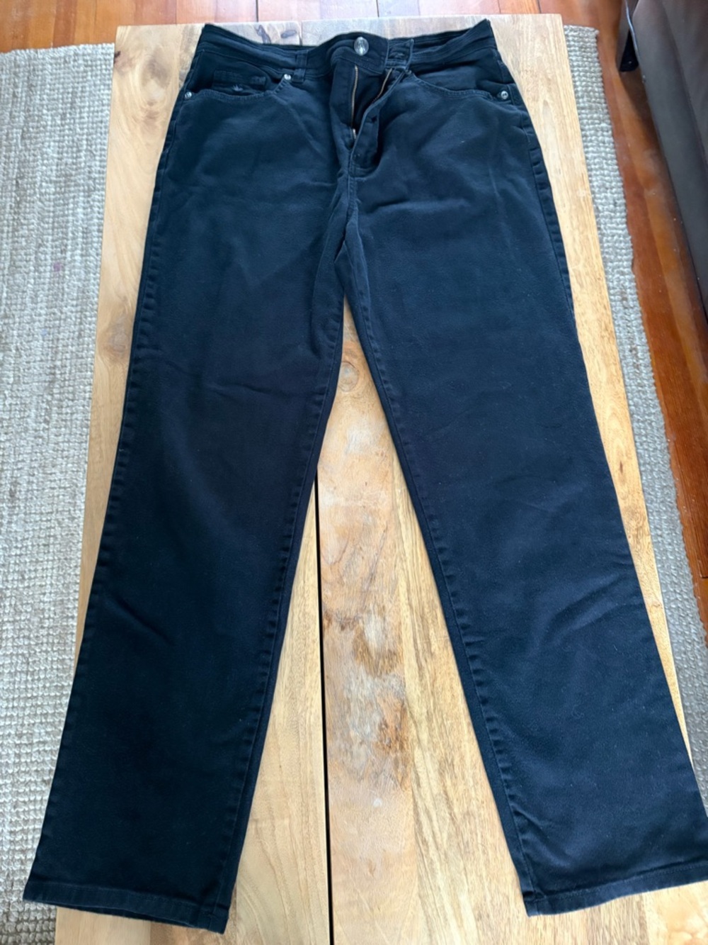 Gloria Vanderbilt Black Denim Jeans with Purple Brand Tabs Size 12